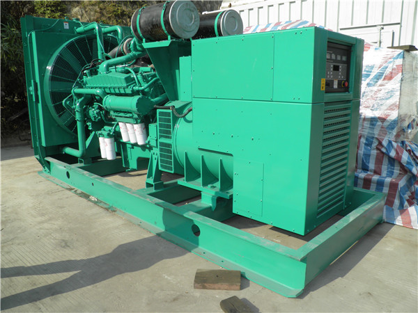 共和发电机租赁-厂家给大家介绍发电机失磁现象