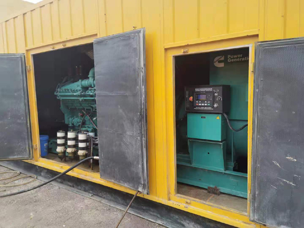 共和柴油发电机组的蓄电池种类有哪些？