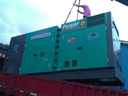 共和柴油发电机组转速不稳定时，如何对发动机进行维护？