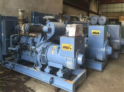 共和柴油发电机如何测试电流大小？