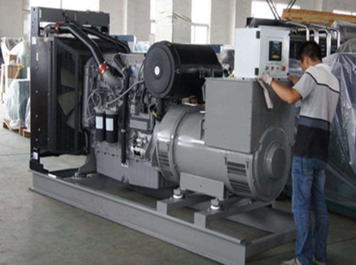 共和柴油发电机组和储能设备配合使用的案例