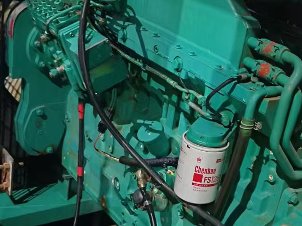 共和如何确定新的发电机组控制系统是否与原系统兼容？