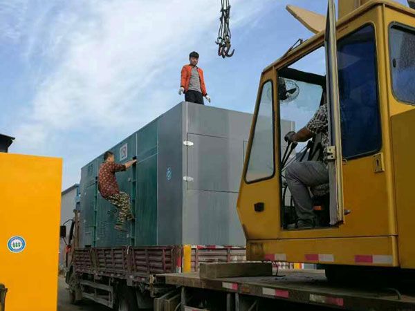 共和更换水冷式机油散热器密封件的操作流程是怎样的？